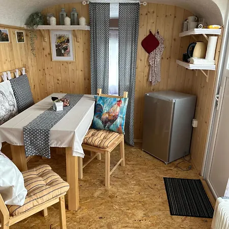 Holiday home Horska Maringotka Na Farme Kliny
